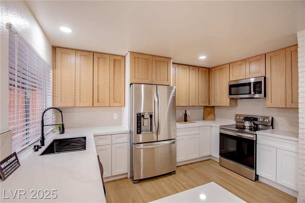 275 Pecos WAY