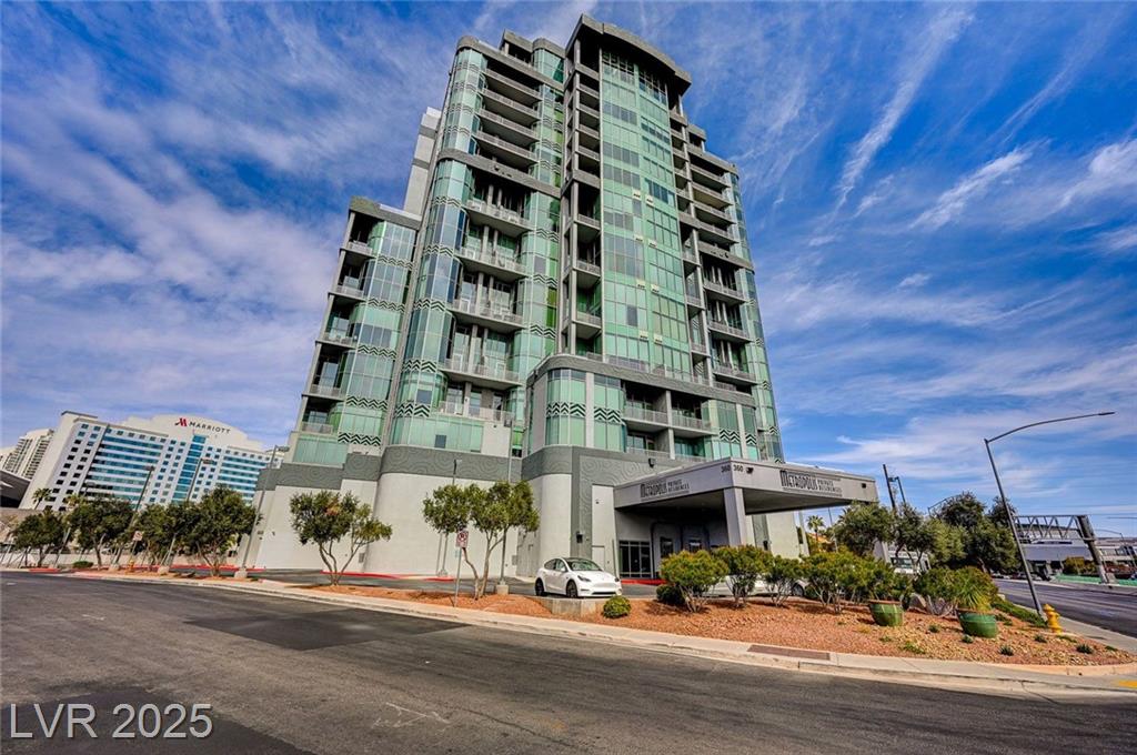 360 Desert Inn RD