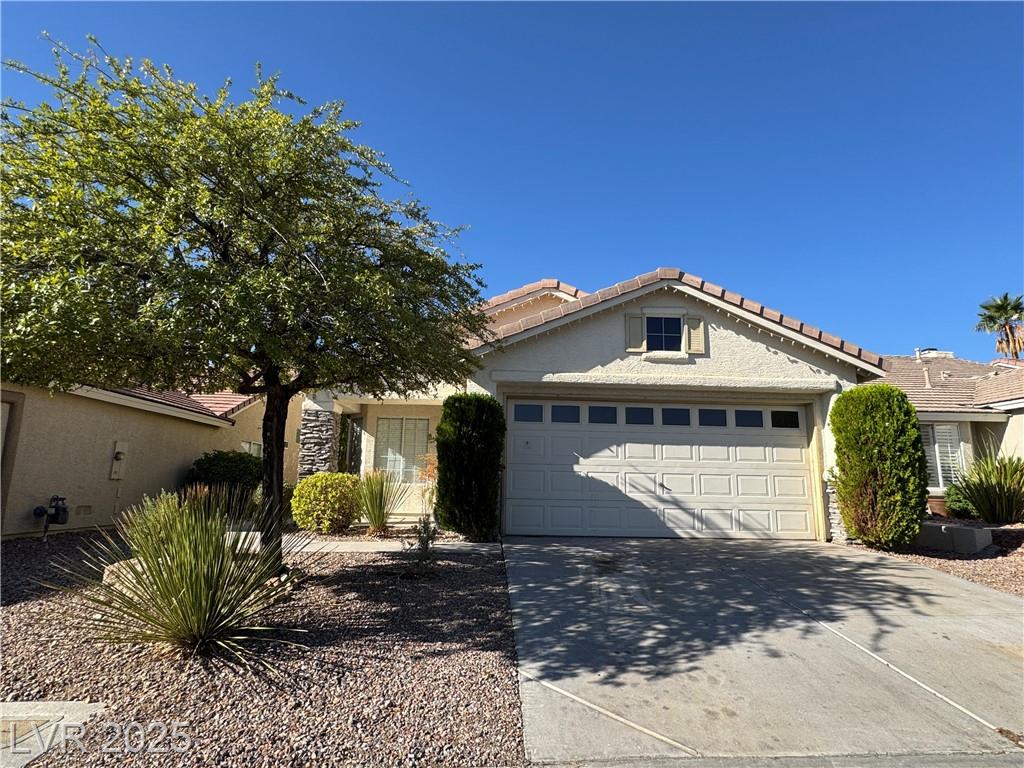 9833 Panorama Cliff DR
