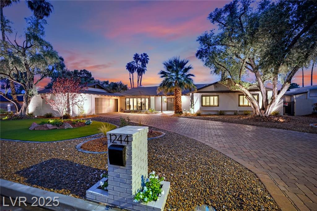 1244 Park CIR