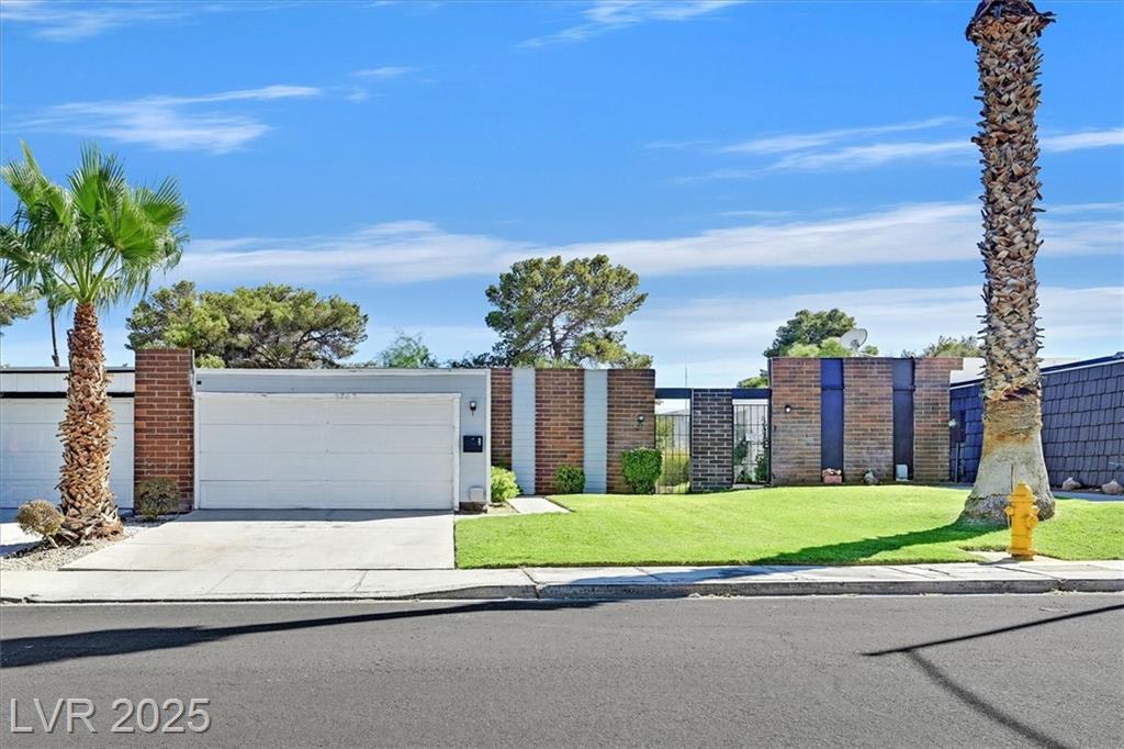 3703 Casey DR