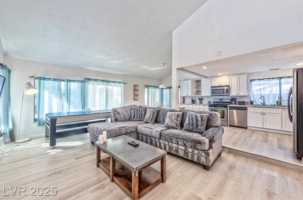 4679 Kristen LN
