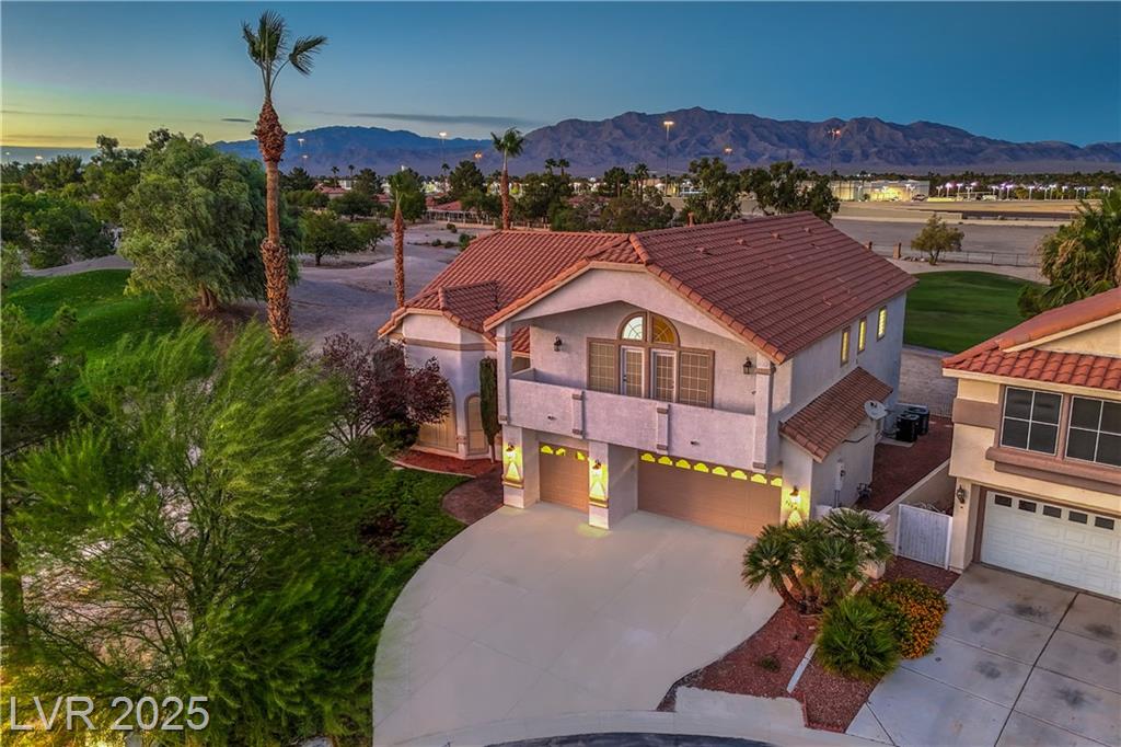 5152 Forest Oaks DR
