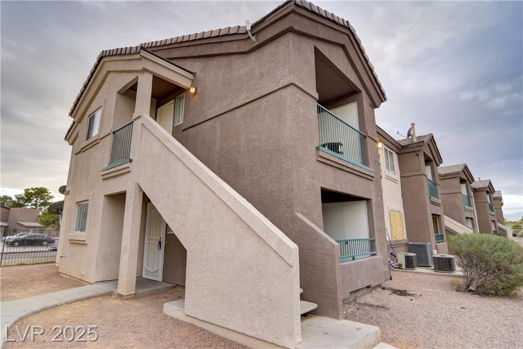 3961 Rebecca Raiter AVE