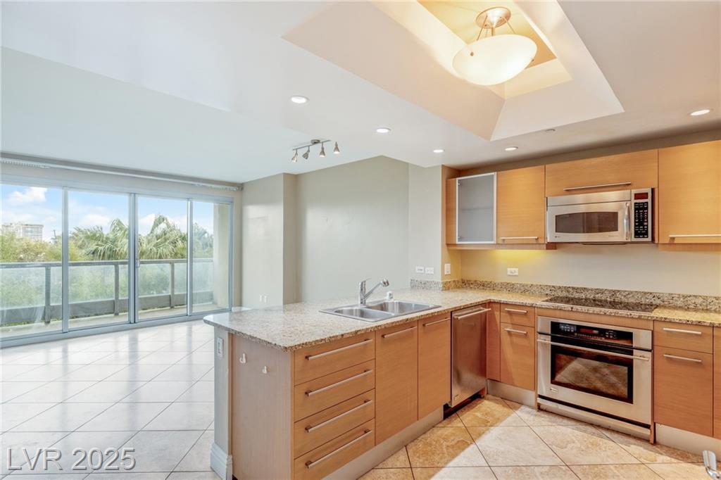 322 Karen AVE