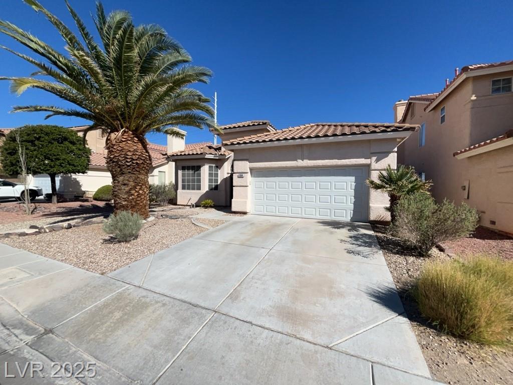 1084 CORAL DESERT DR