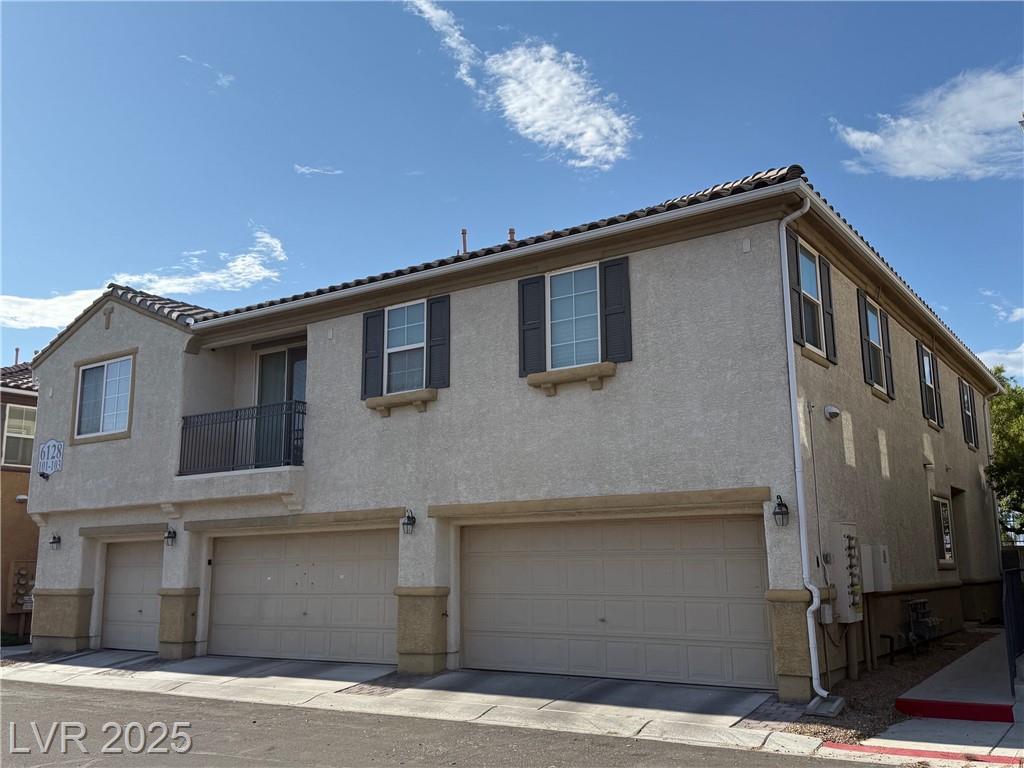 6128 Pine Villa AVE