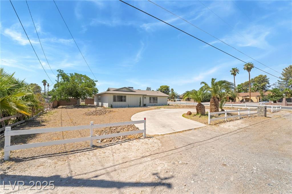 3375 Capovilla AVE