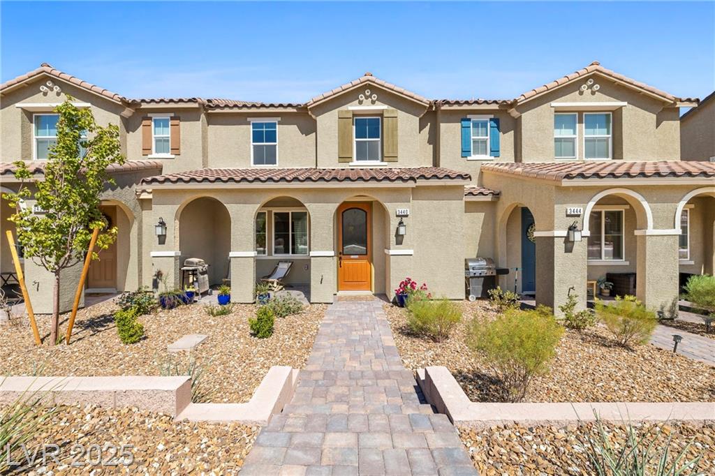3440 Covilha LN