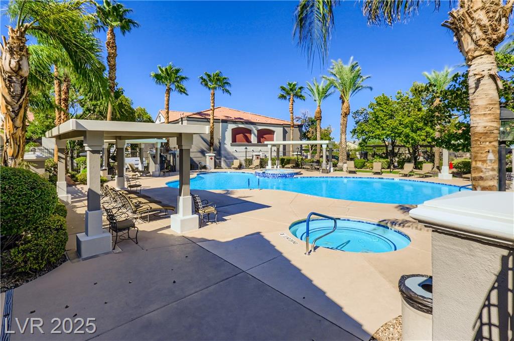 950 Seven Hills DR