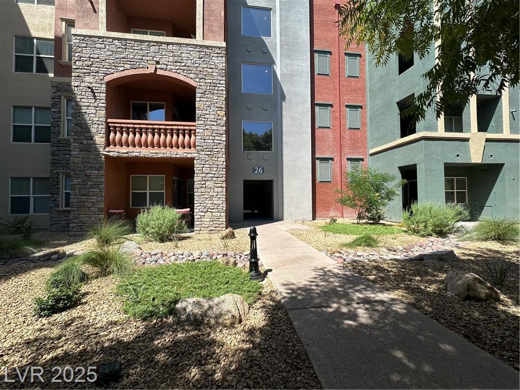 26 Serene AVE