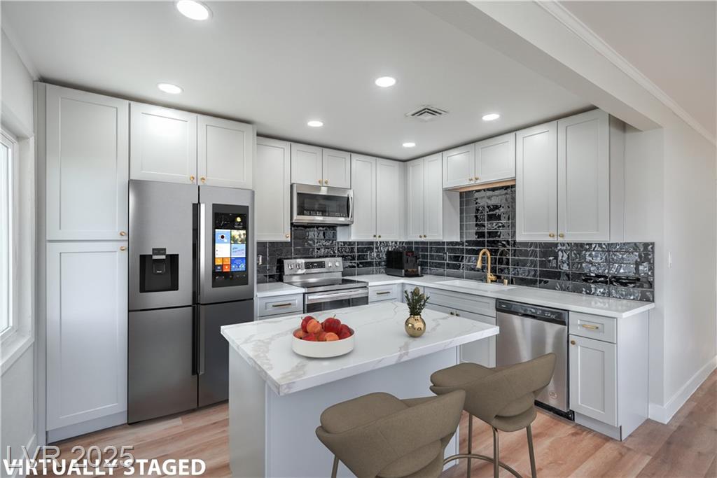 4700 Fulton PL