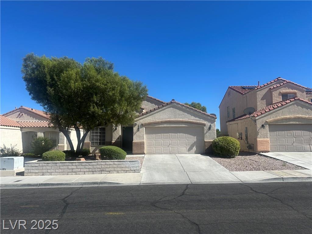 7832 Wavering Pine DR
