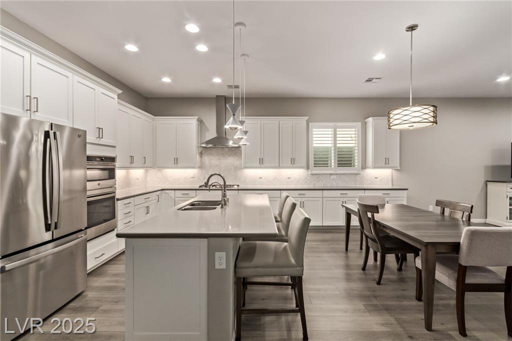 125 Rhodium AVE