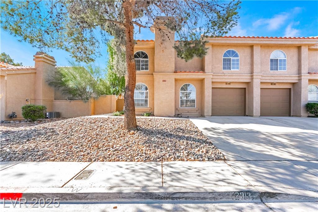 2813 Misty Grove DR
