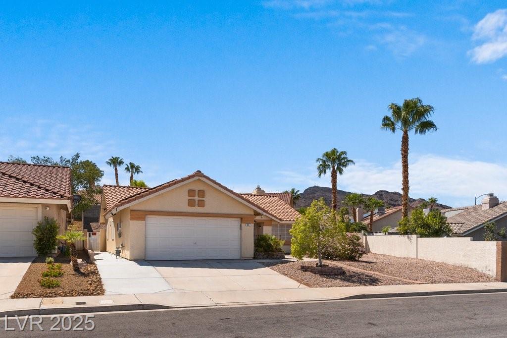 837 Holly Lake WAY