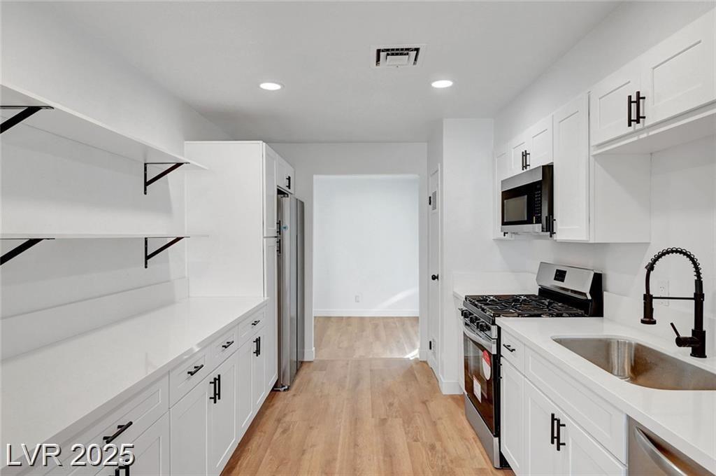 3907 Torsby PL