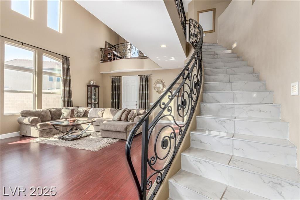 2943 Ainslie Lake AVE