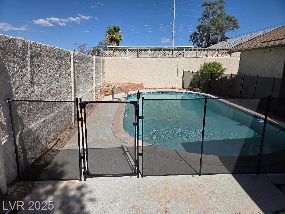 2356 Russell RD