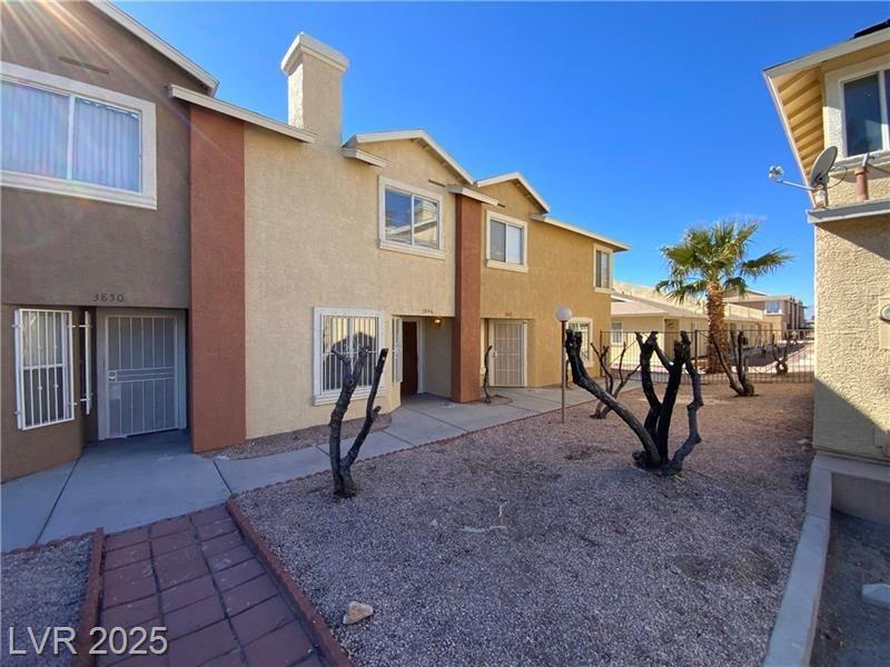 3846 Soda Springs DR