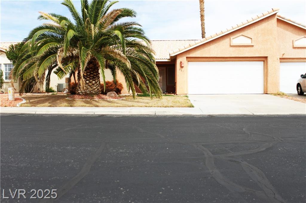 581 Emperor LN