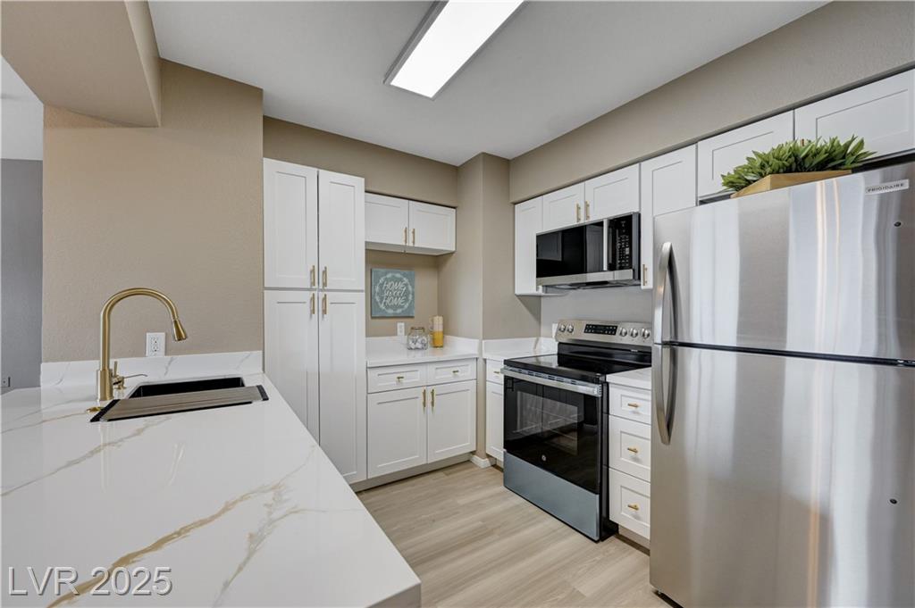 6955 Durango DR
