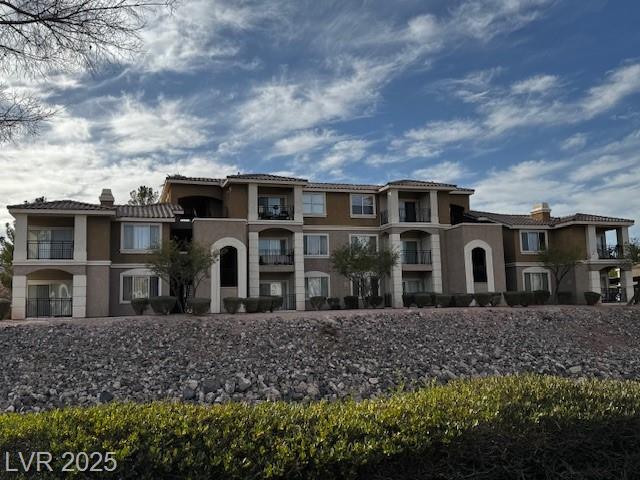 2900 Sunridge Heights PKWY