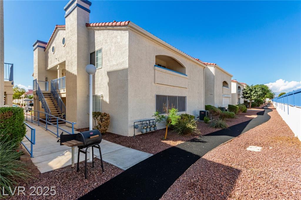 2725 Nellis BLVD
