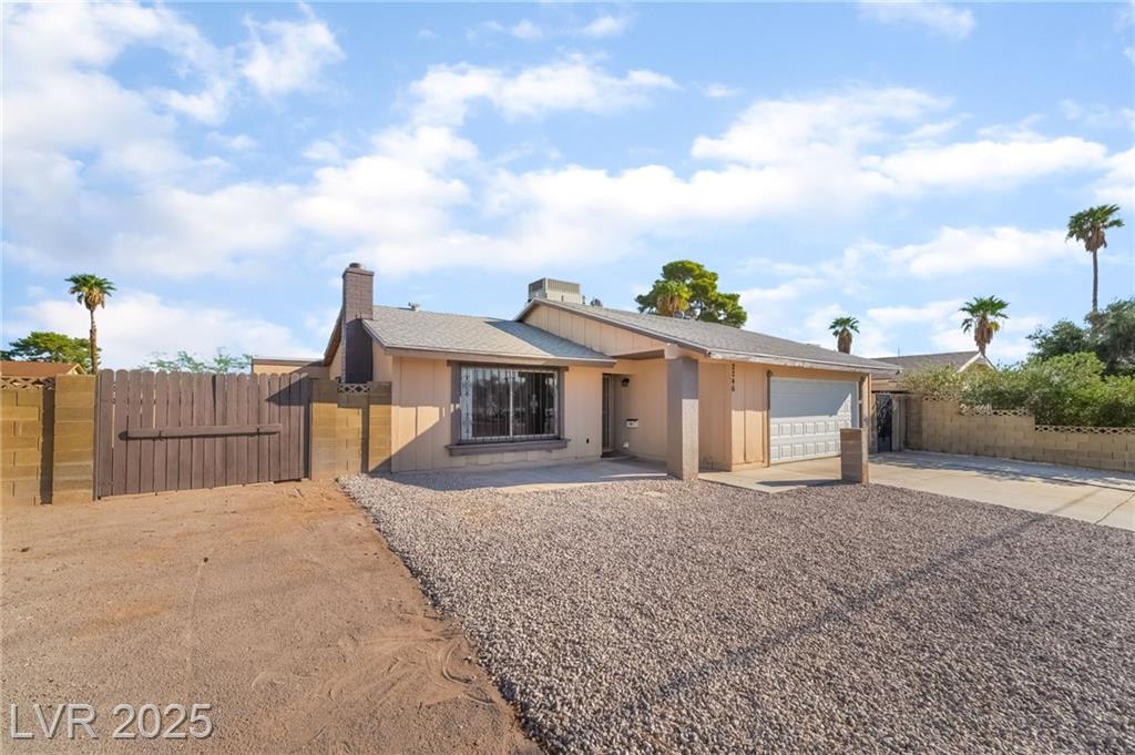 2246 Russell RD