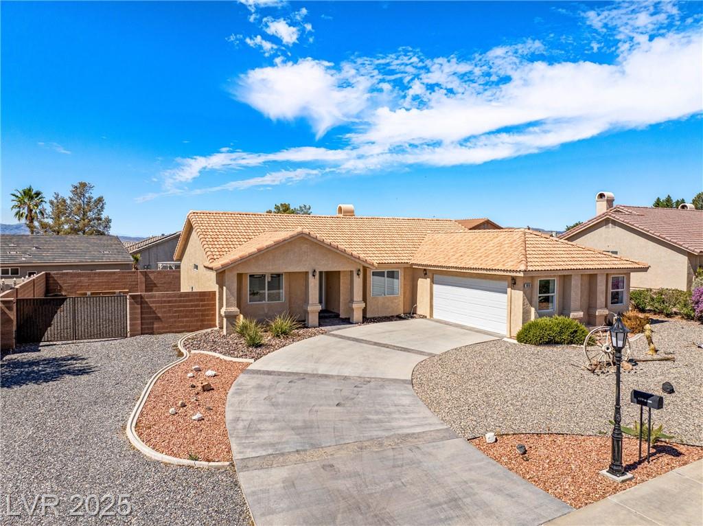 1910 Vineyard DR