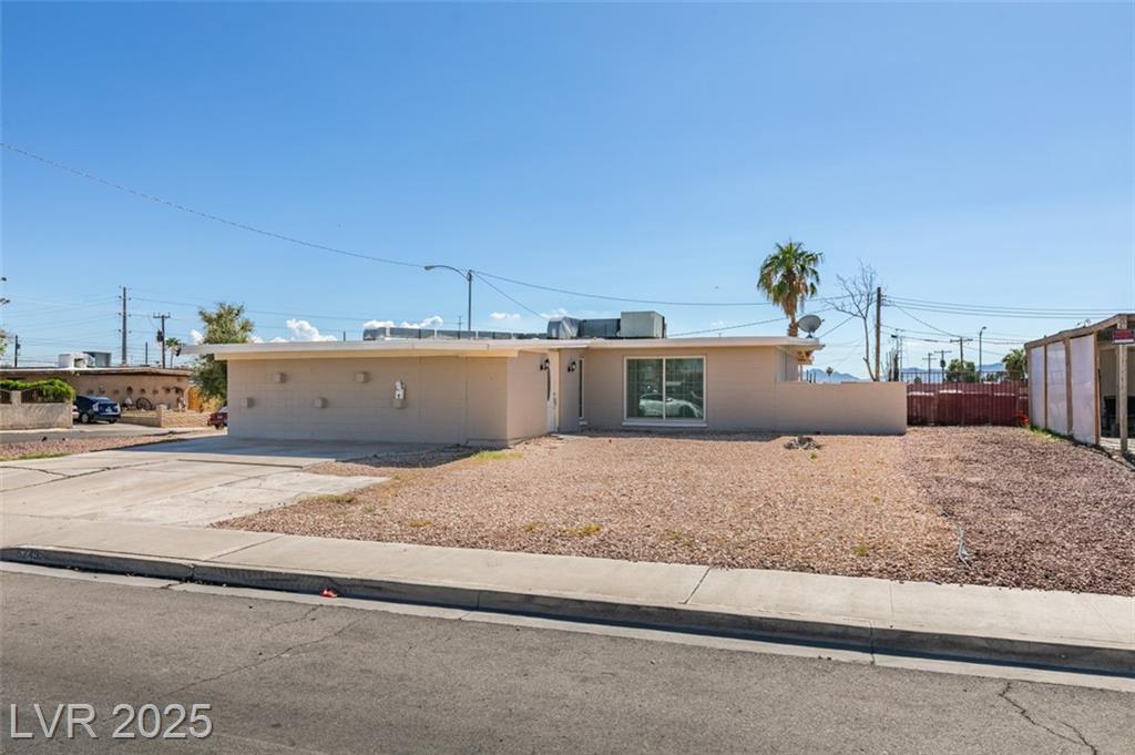 5249 Sun Valley DR