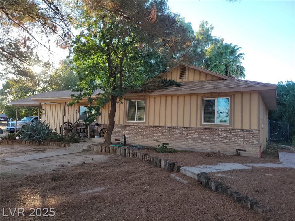3170 Sharon CIR