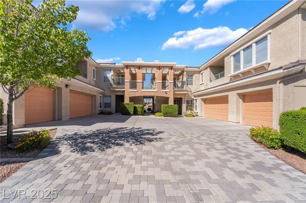 10600 Amber Ridge DR