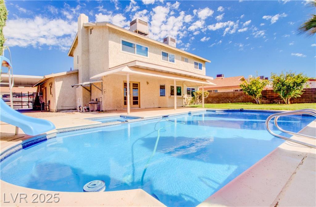 641 Otono DR