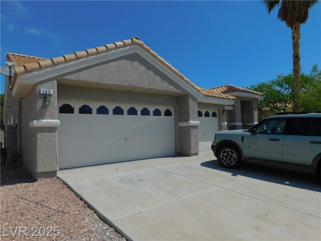 105 Aruba Isle DR
