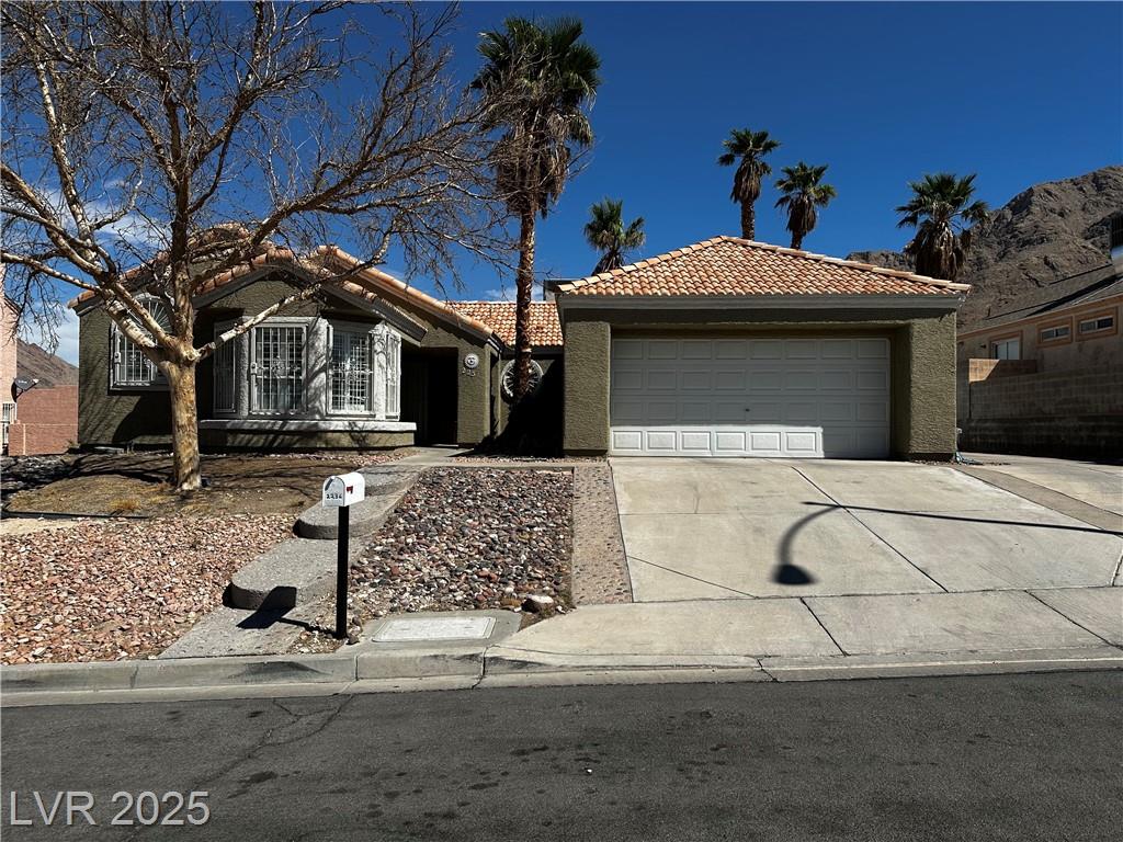 2236 Welsey Manor DR