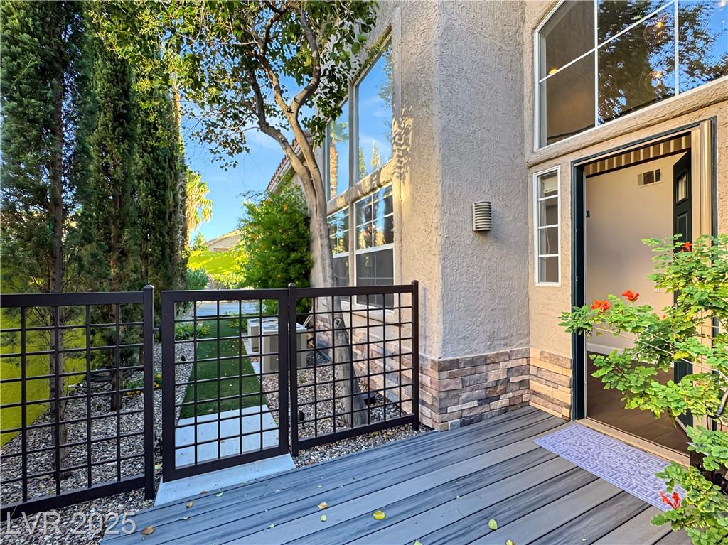 1352 Fox Acres DR