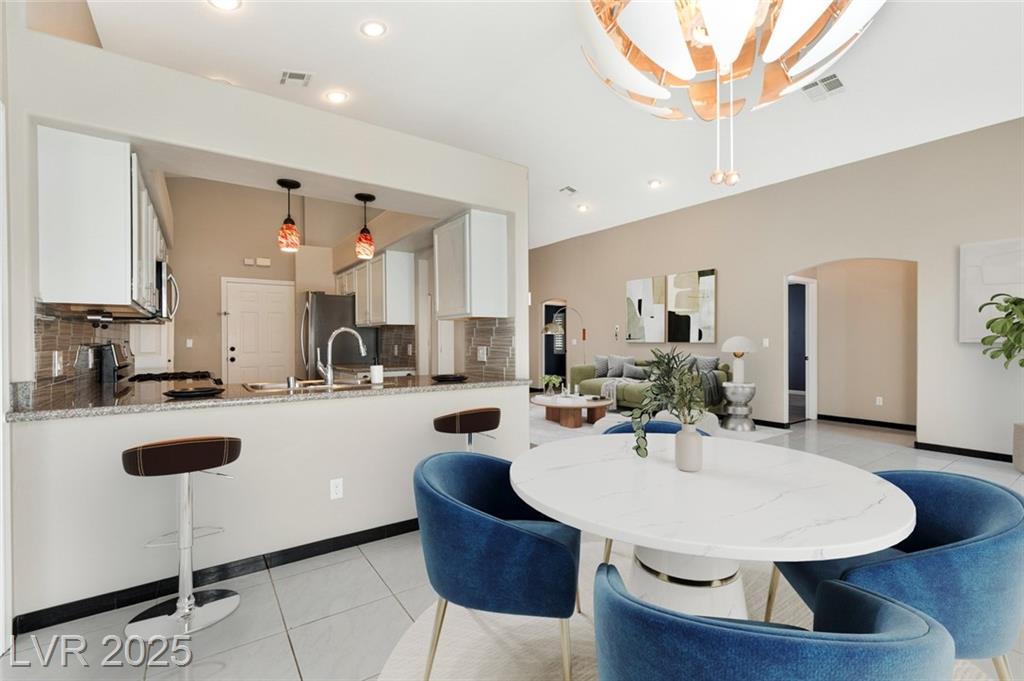5049 Forest Oaks DR