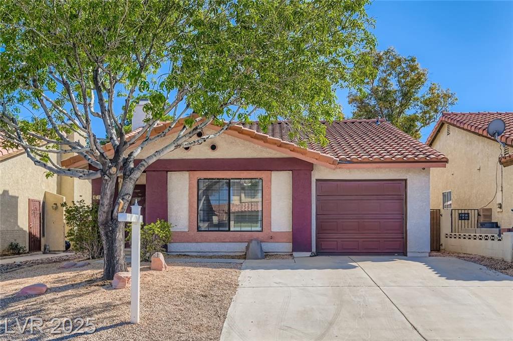 6709 Theus CIR