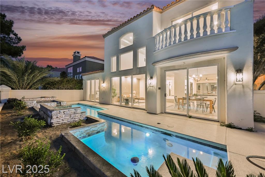 8330 Carmel Ridge CT