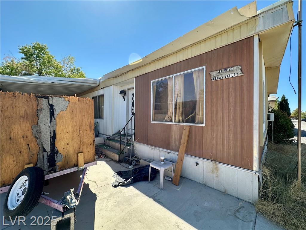 31 Vegas Valley DR