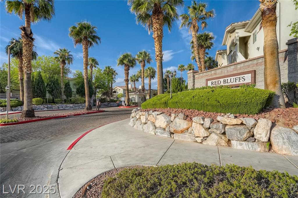 1511 Ruby Cliffs LN