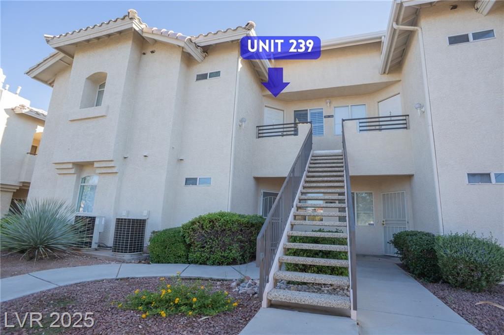 3320 Fort Apache RD