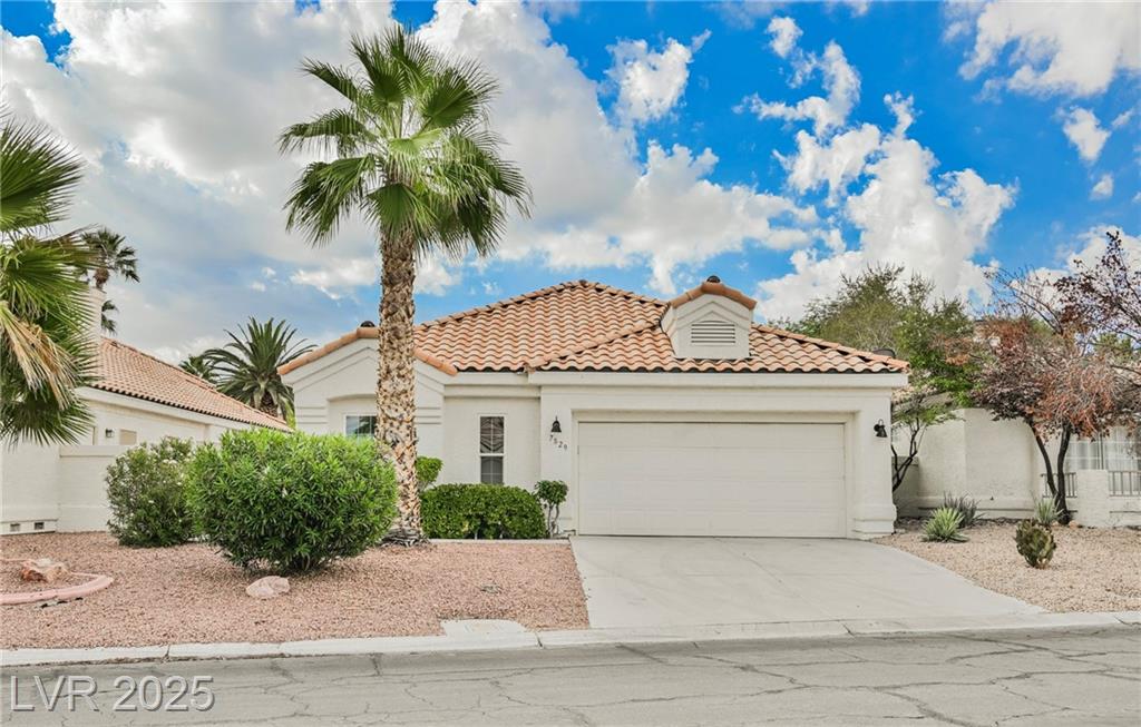 7829 Ben Hogan DR