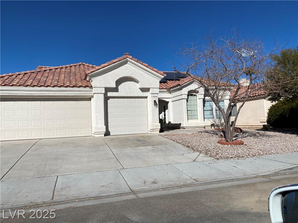 4904 Crimson Glory LN