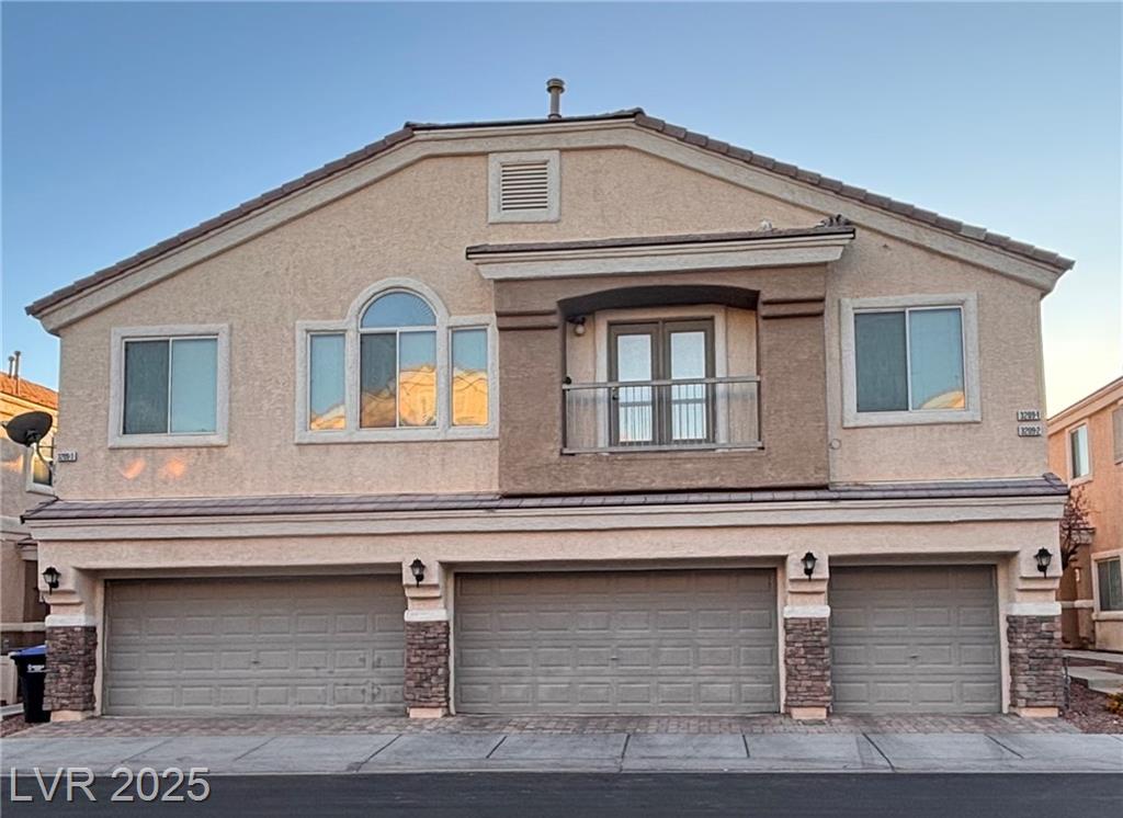 3209 Regal Swan PL