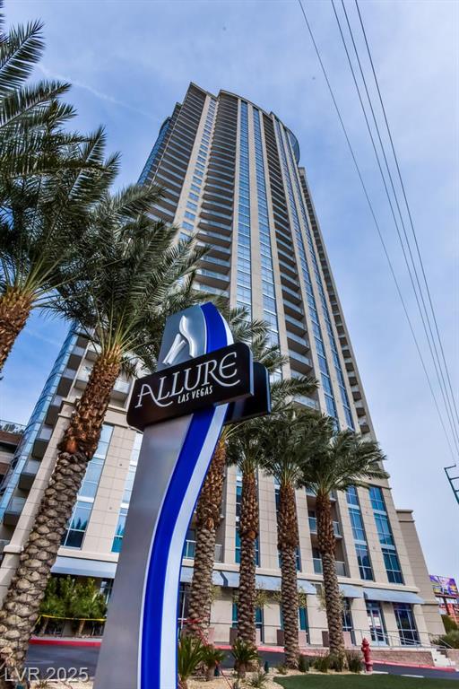 200 SAHARA AVE