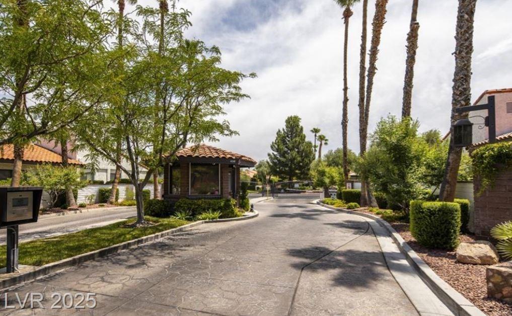 2621 San Lago CT