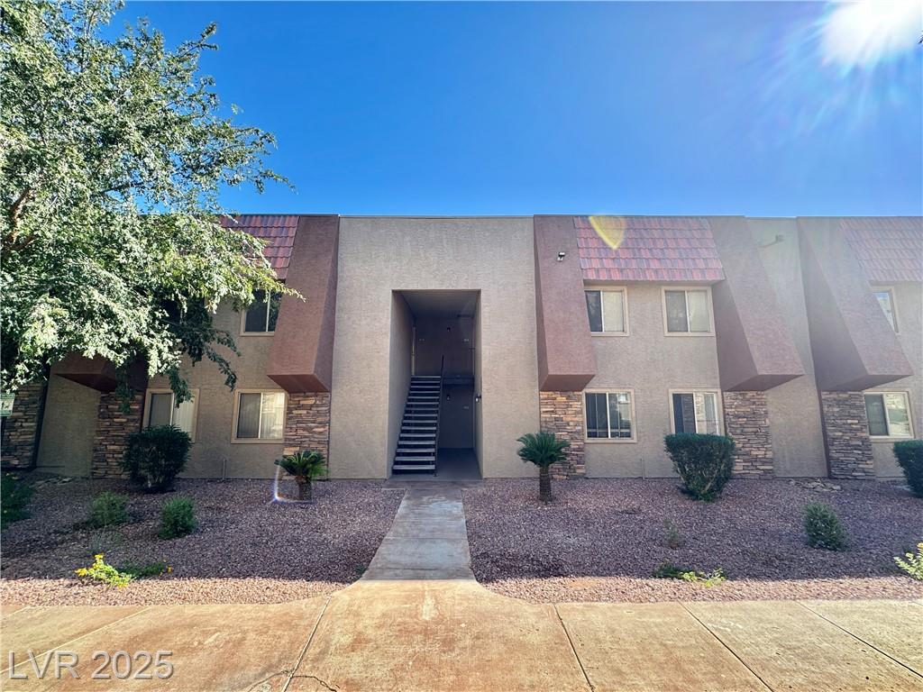 5422 River Glen DR