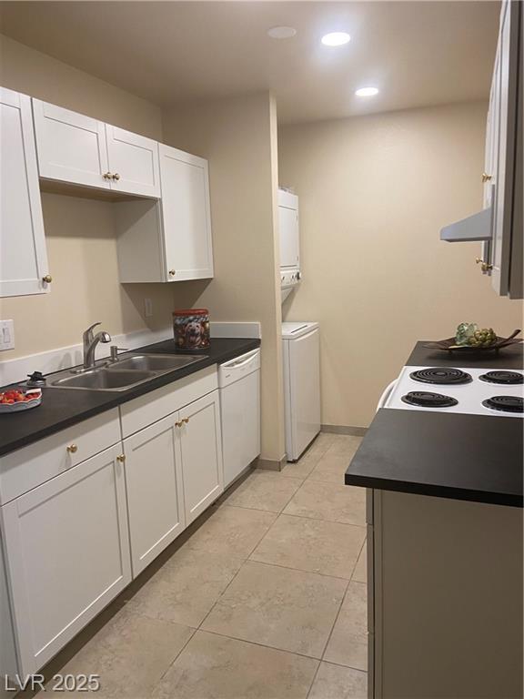 1303 Darlene WAY